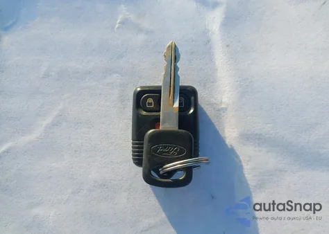 2011 Ford Econoline Commercial z USA, uszkodzony, nr VIN 1FTSE3EL0BDB25798